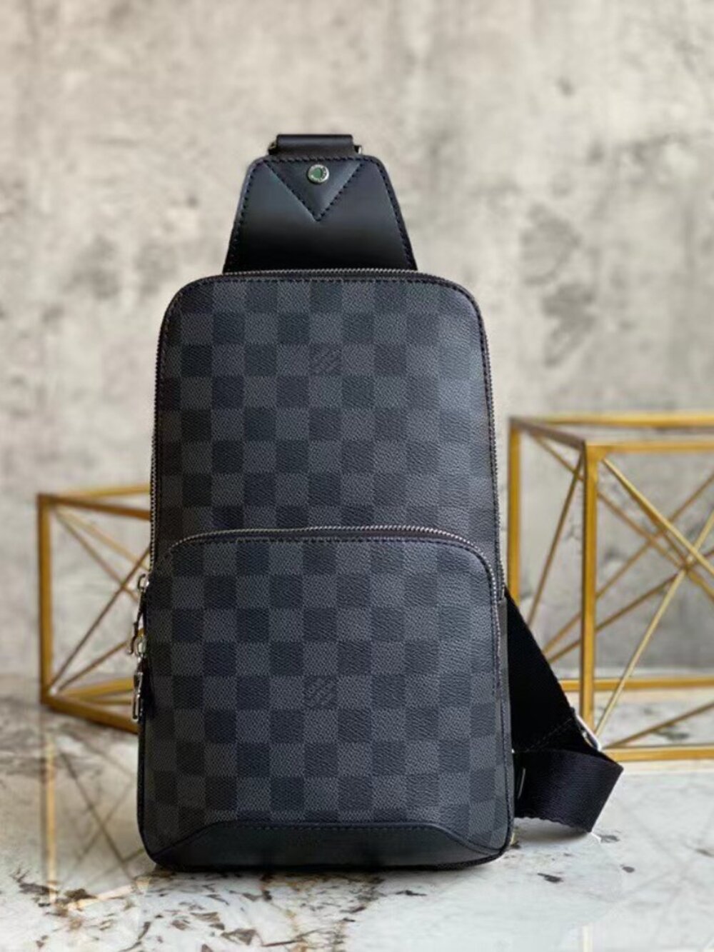 🎉Louis Vuitton Avenue Sling Bag
